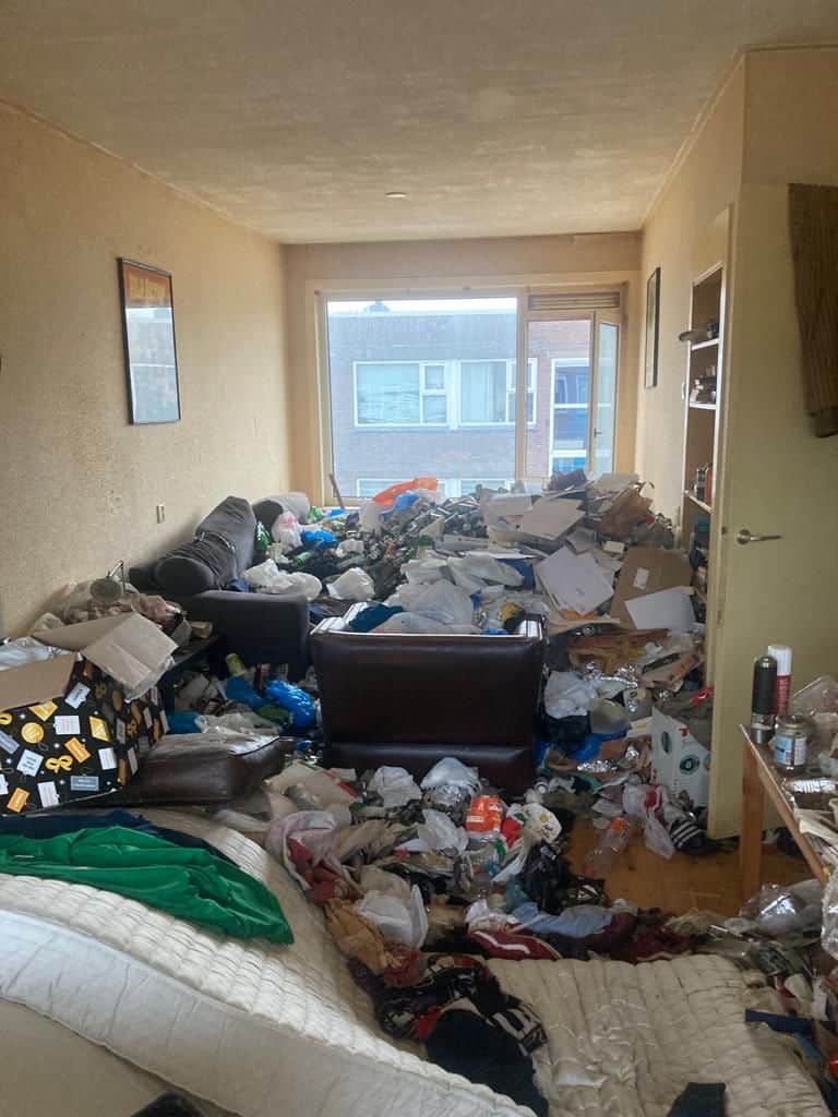 Vervuilde woning ontruimen